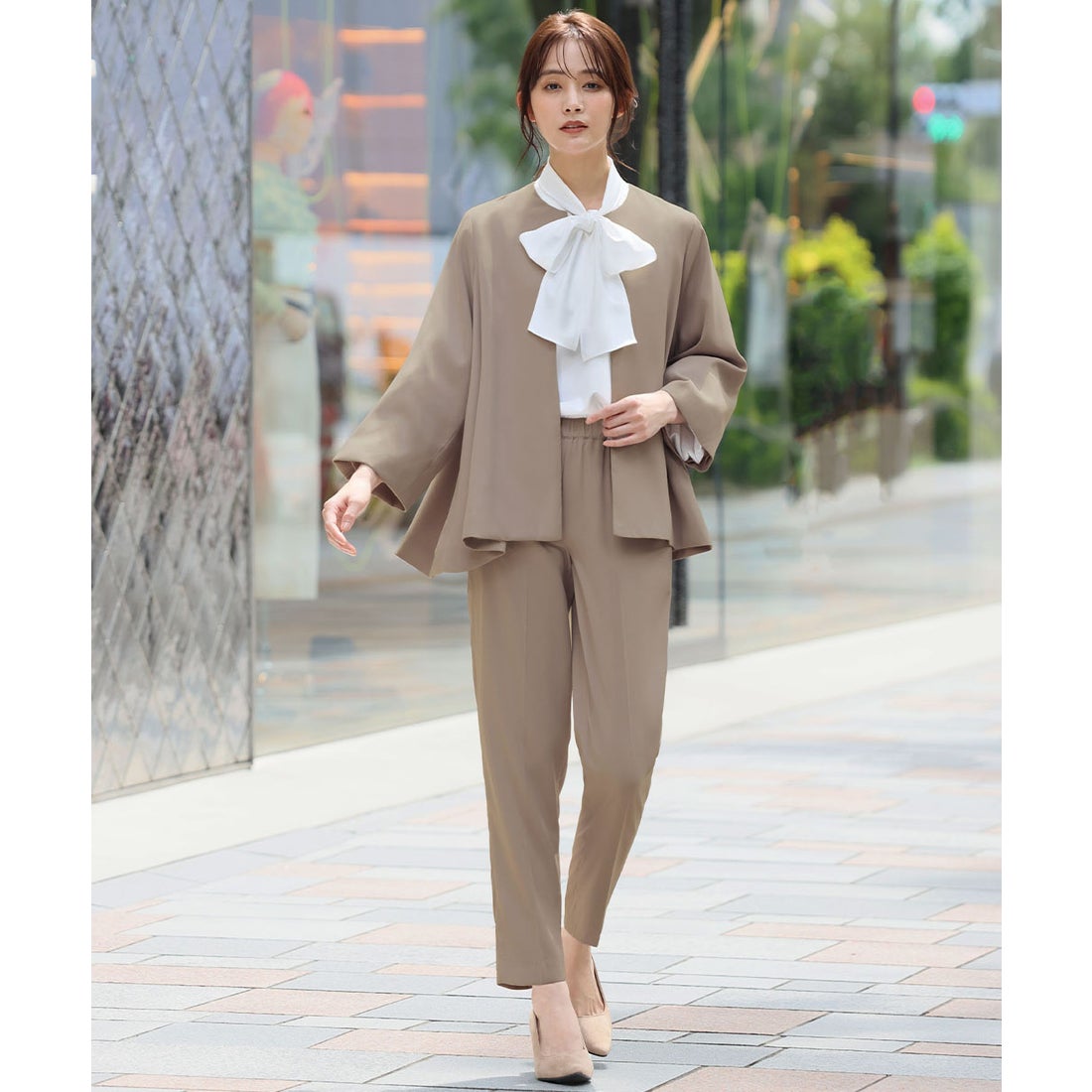 フロリア Flolia 洗える スーツ セットアップ パンツスーツ ノーカラー