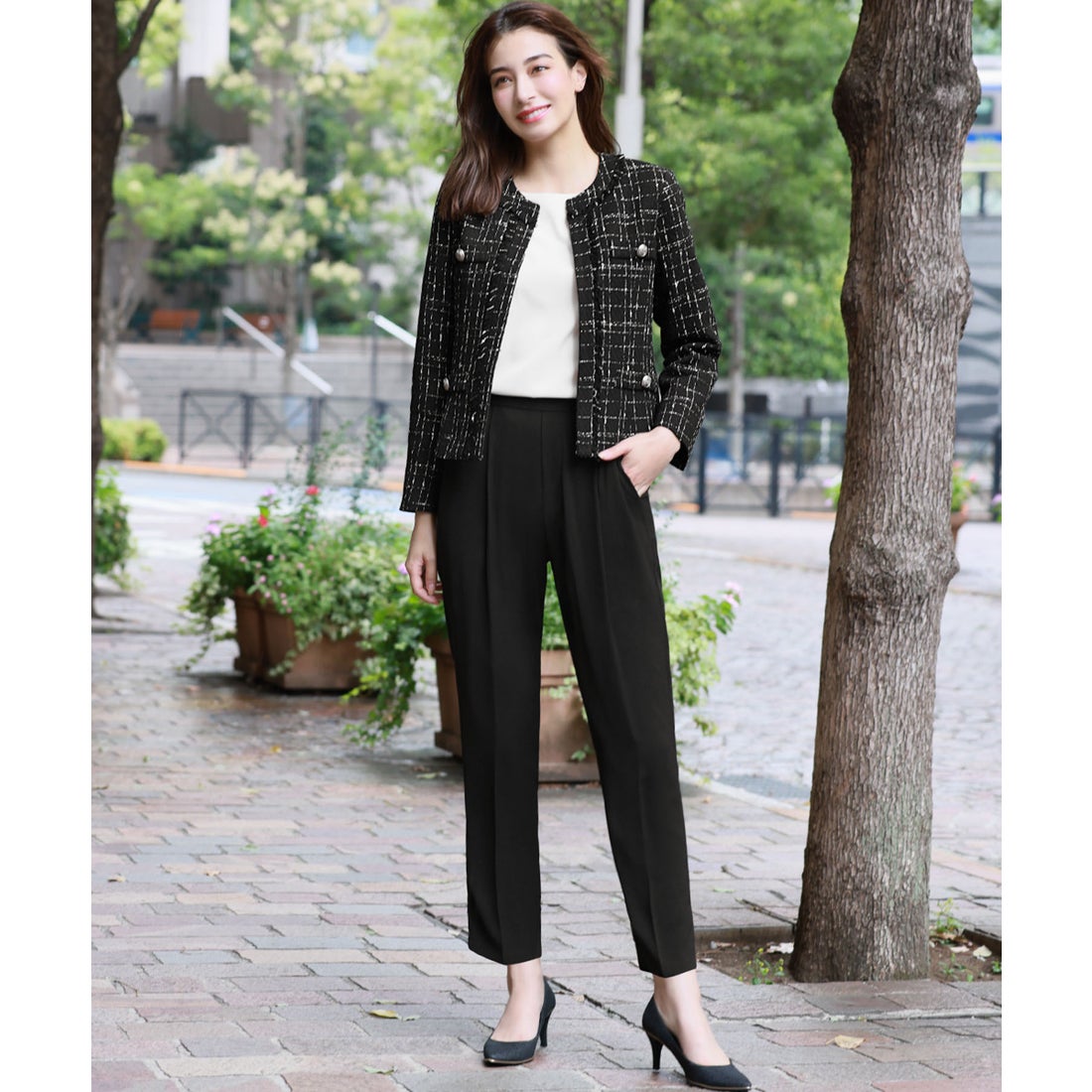 フロリア Flolia チェック柄ツイードノーカラージャケット テーパード