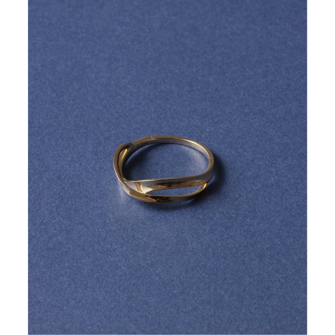 リラ Lilas 2ラインツイストモチーフリング K10 （ゴールド