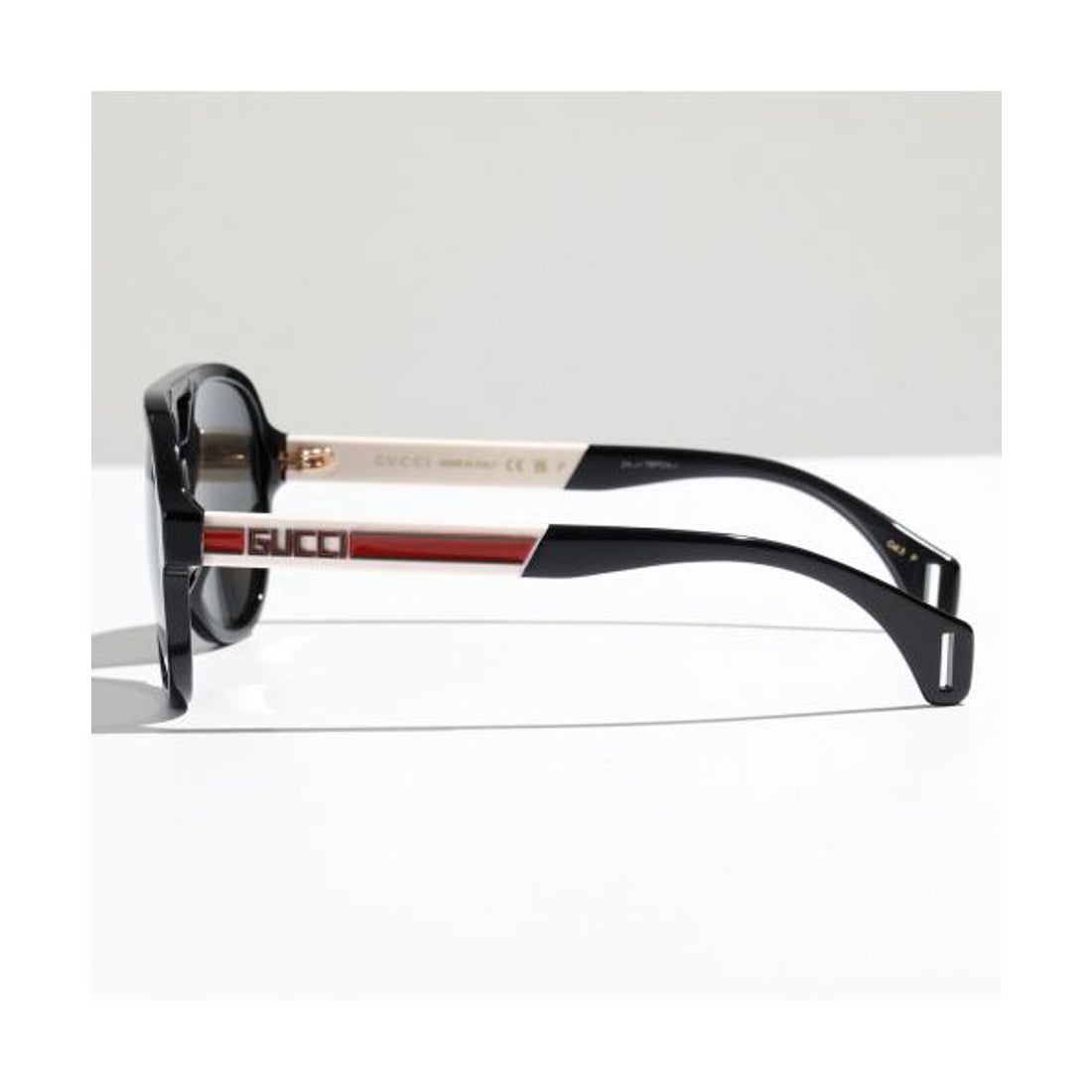 グッチ GUCCI GUCCI サングラス GG0463S ティアドロップ型 （002