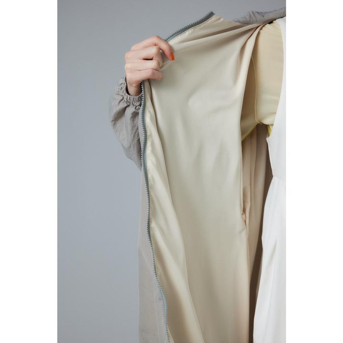 ヘリンドットサイ HeRIN.CYE Light balloon blouson （BLK