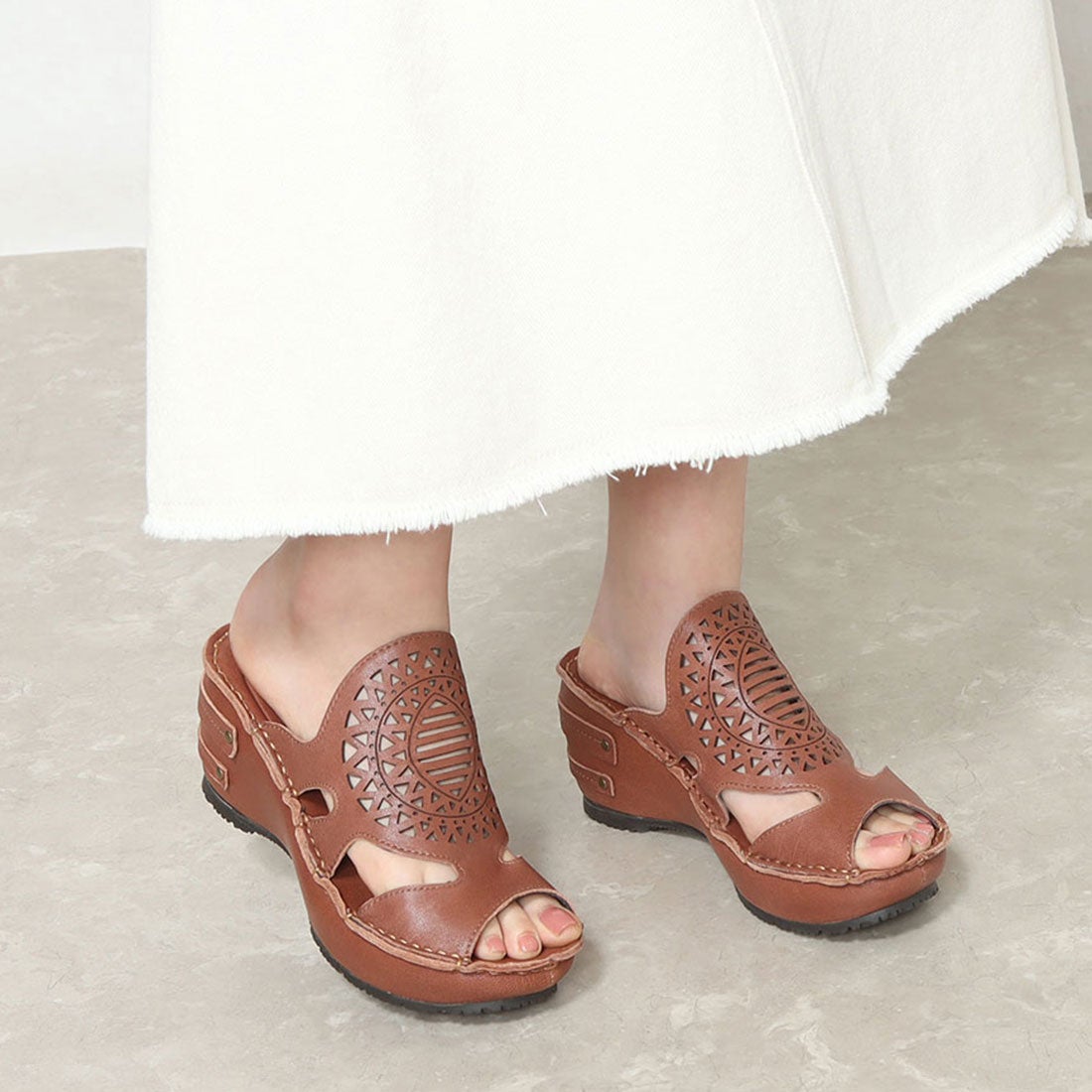 ヒナ デイ グリーン Hina Day Green ミュールサンダル。 （YL） -靴