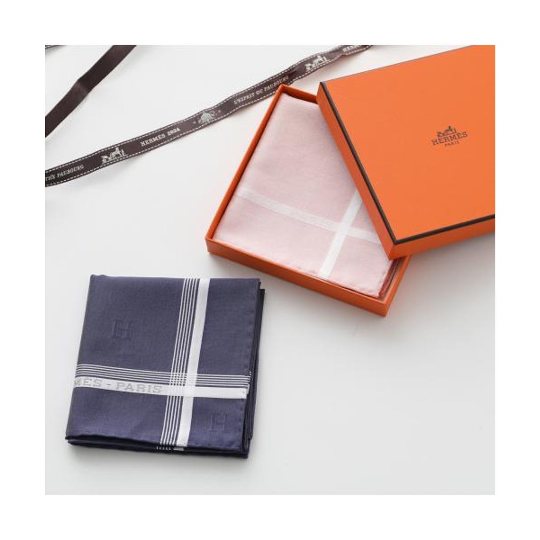 エルメス Hermes HERMES ハンカチ 46×46 Hレリーフ ジャガードH