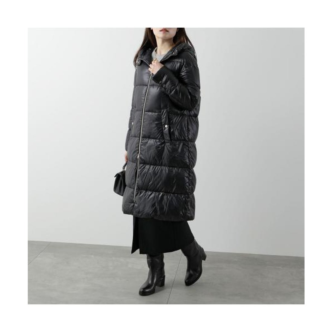 ヘルノ HERNO HERNO ダウンコート PI001519D 12017Z フード付き （1985