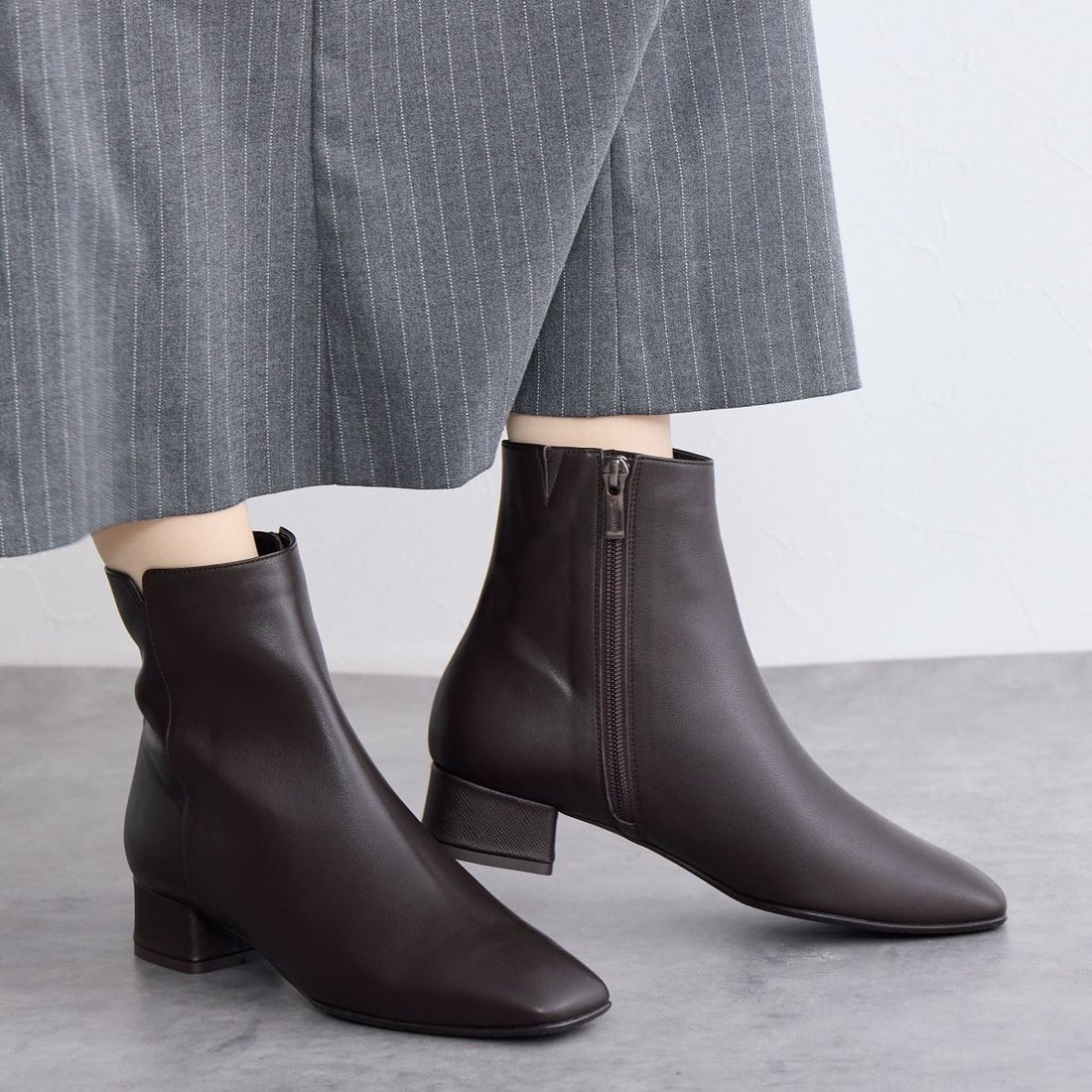 ヒミコ 卑弥呼 サイドVカットショートブーツ/641412 （ブラック） -靴