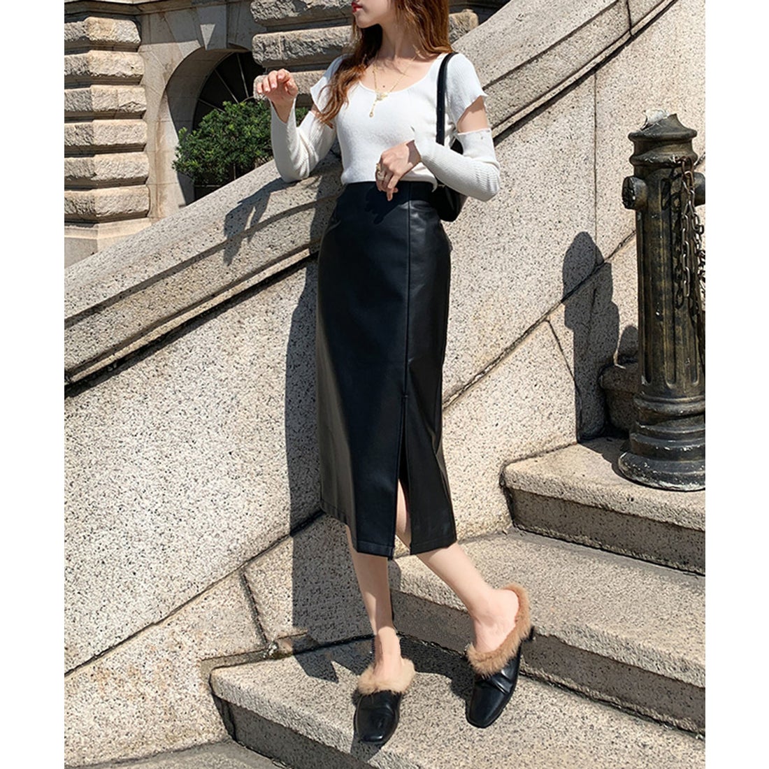 ジュエローブ Jewelobe フェイクレザーミディタイトスカート