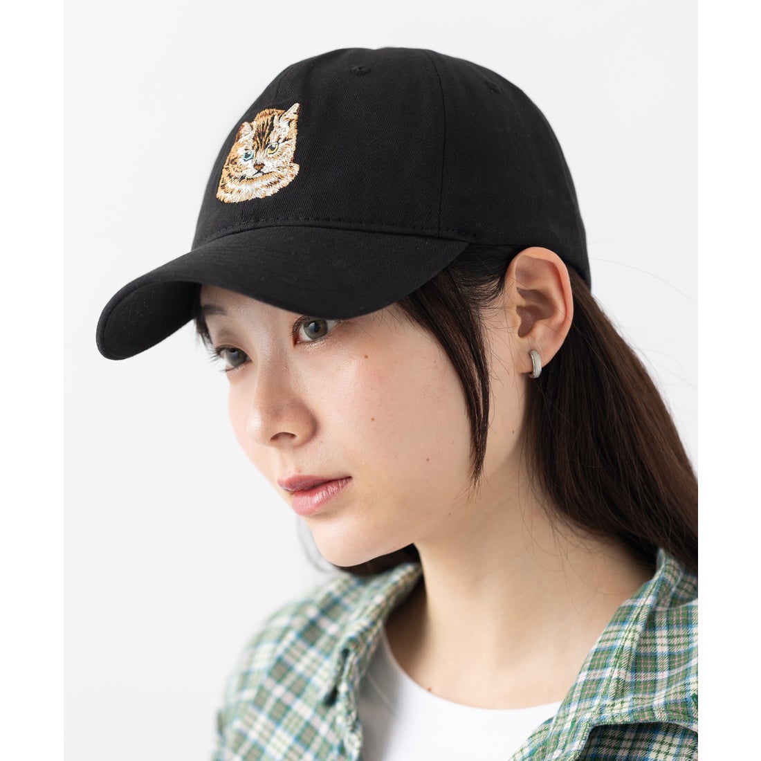 ジュビリー Jubilee おおきな猫顔刺繍キャップ アジャスター付