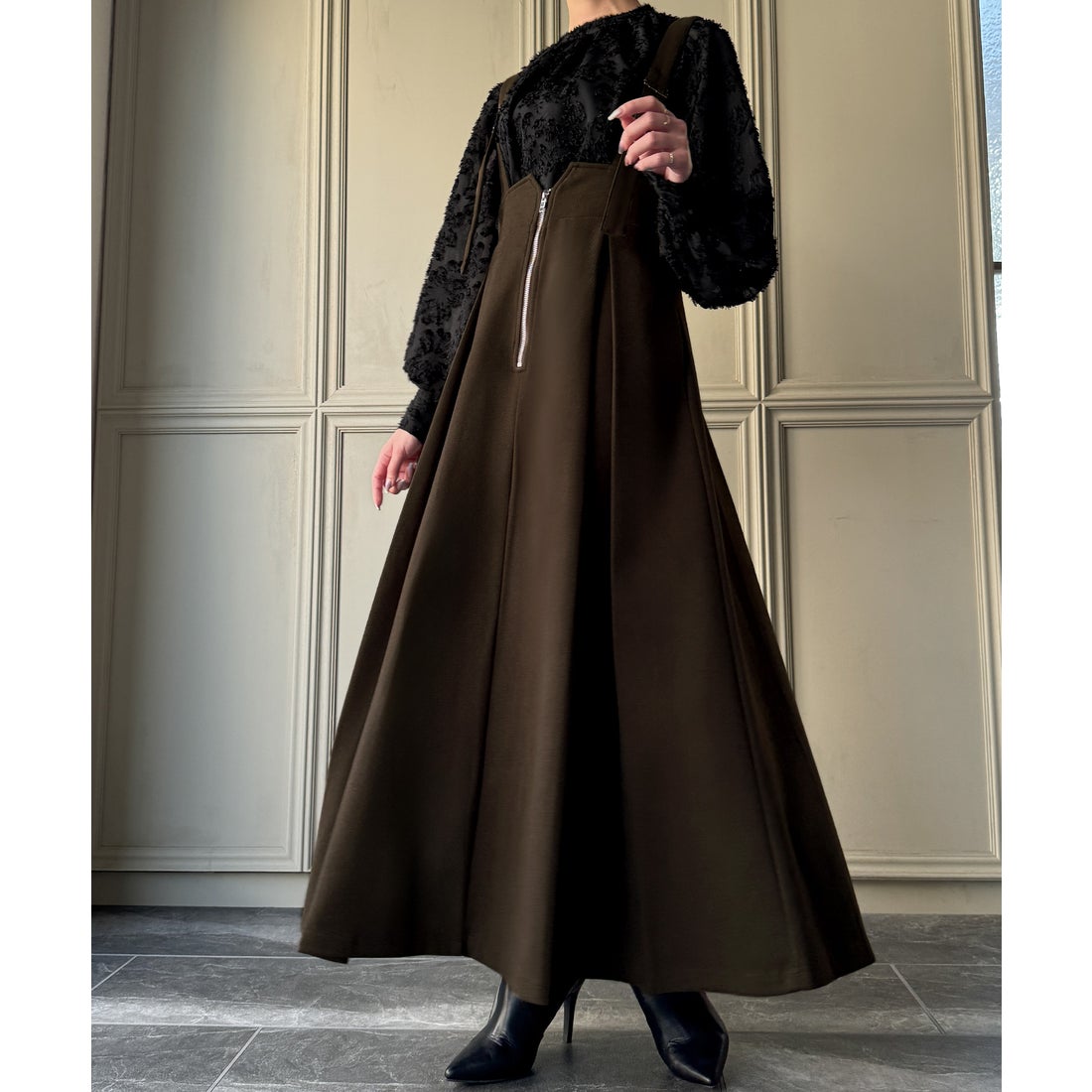 ジュノア JUNOAH フロントハーフジップジャンパースカート （ダーク