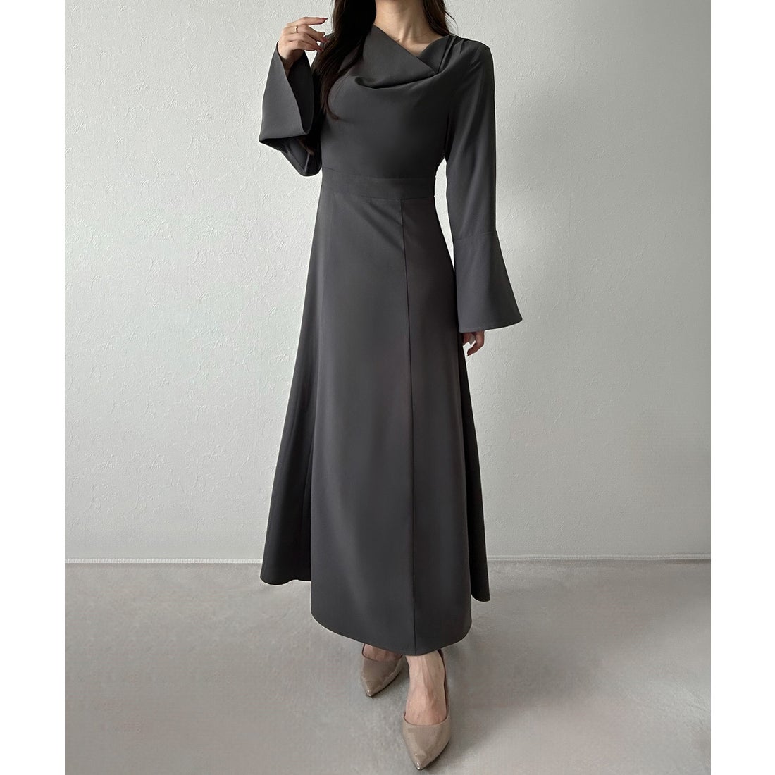 ジュノア JUNOAH 【薄くて軽いジョーゼット】フレアスリーブドレープ