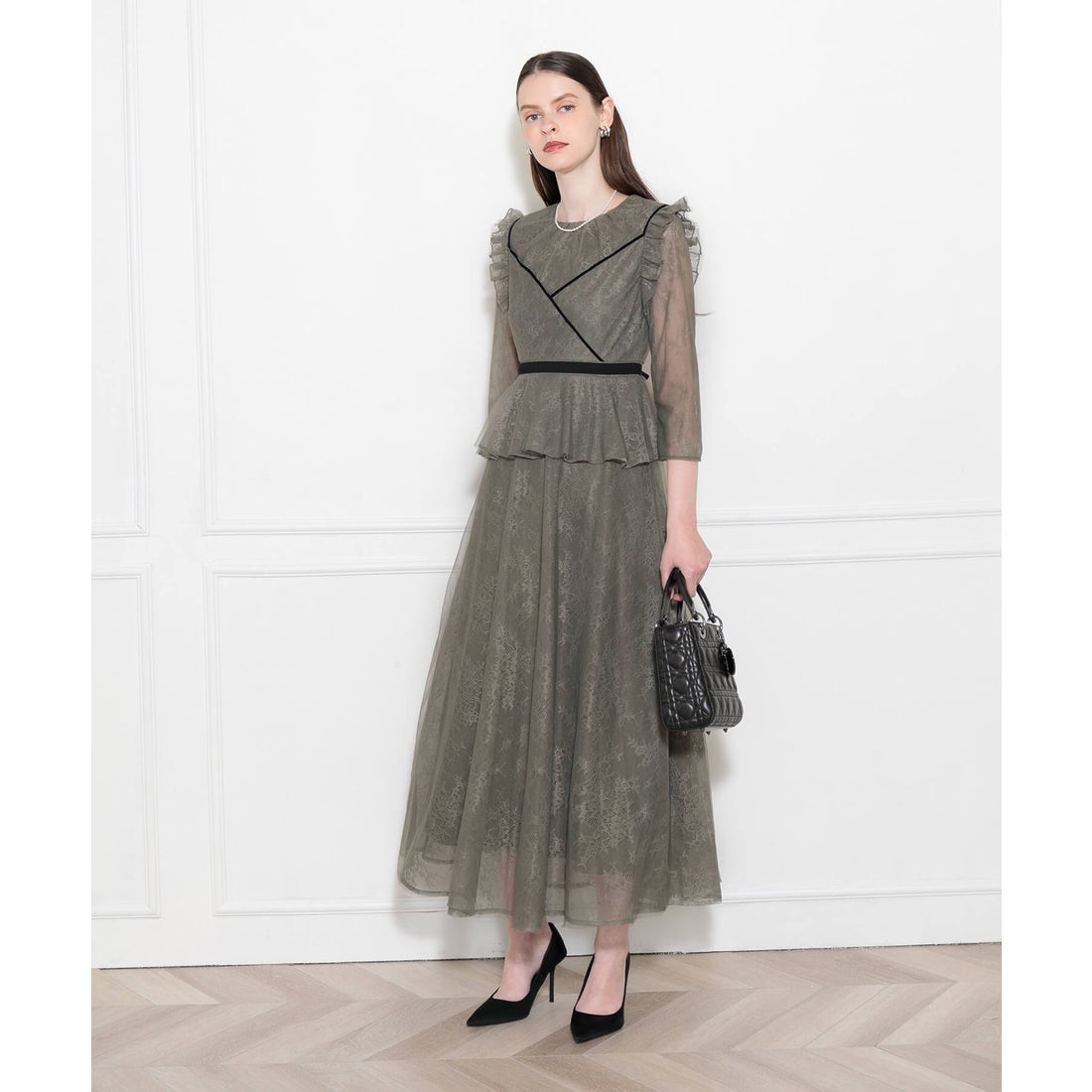 レジャ Leja 総レース花柄レイヤード配色フレア後ろリボン美脚効果