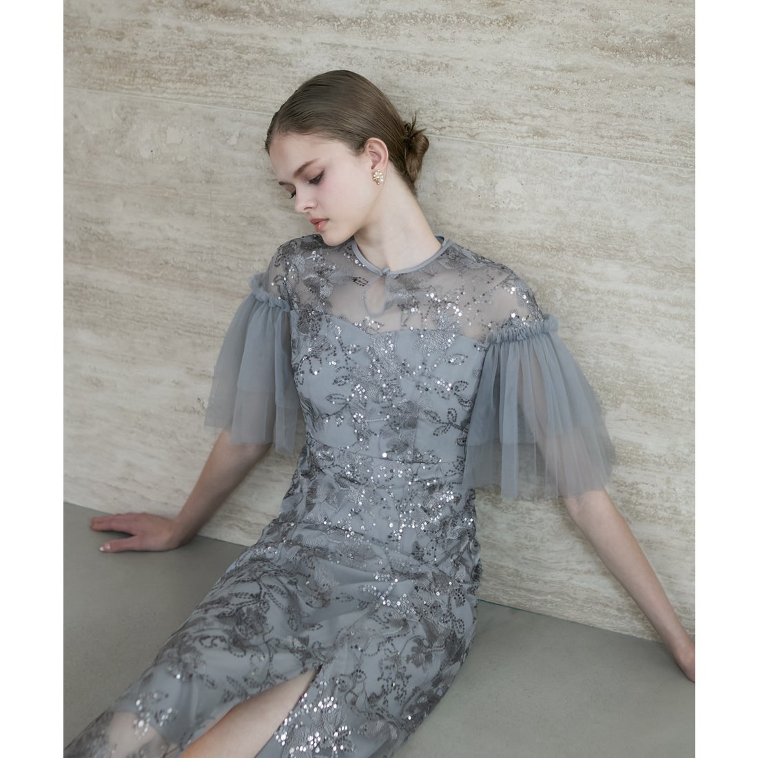 レジャ Leja フラワースパンコールチュールスリーブIラインドレス