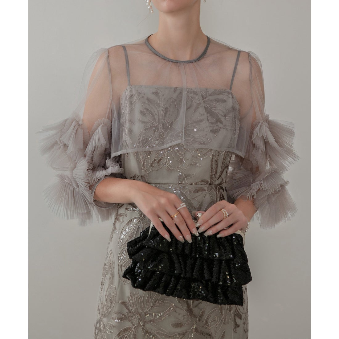 レジャ Leja フラワースパンコールチュールフリルスリーブIライン