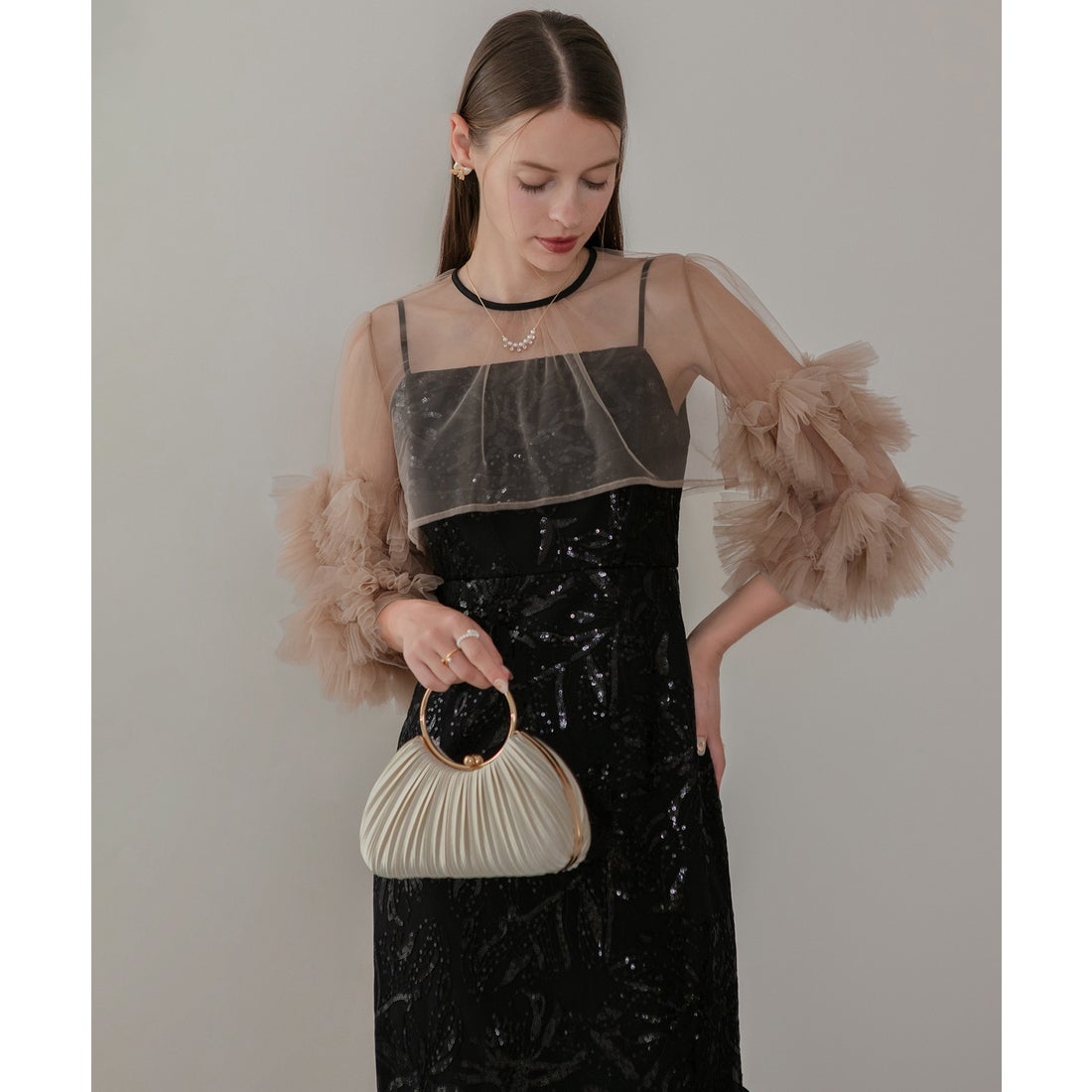 レジャ Leja フラワースパンコールチュールフリルスリーブIライン