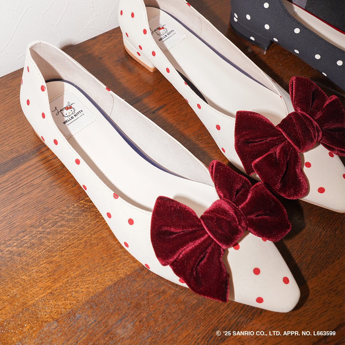 ハローキティ」コラボ】リボンフラットパンプス(0460K) （レッドZ/C