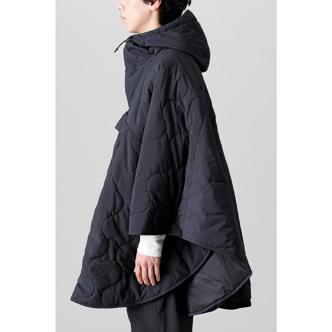 ランタン lantern Heating Poncho （Black） -FASCINATE