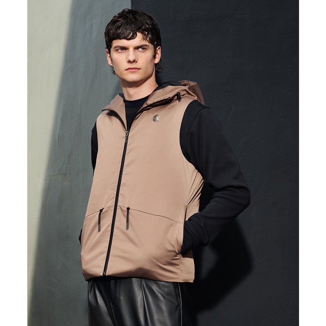 LANVIN SPORT 中わたアウターベスト【HEAT NAVI裏地付き】 -デサント