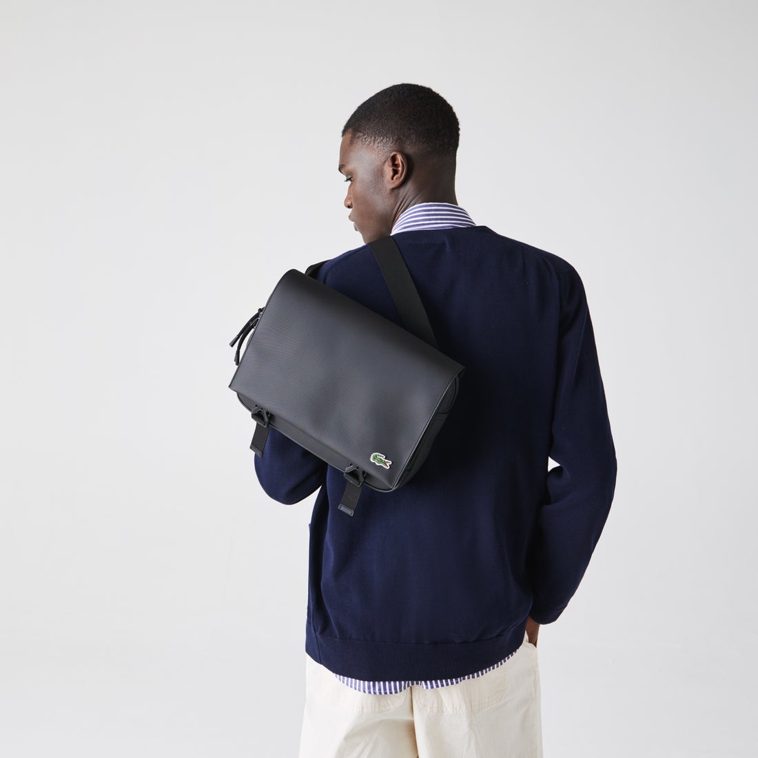 ラコステ LACOSTE LCST メッセンジャーバッグ （ブラック