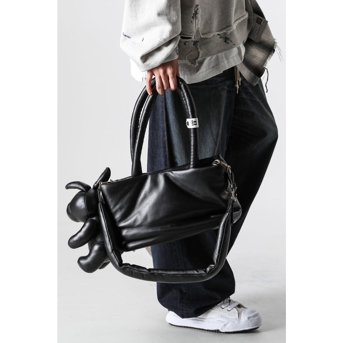 ミハラヤスヒロ ショルダーバッグ ブラック ミハラヤスヒロ Mihara