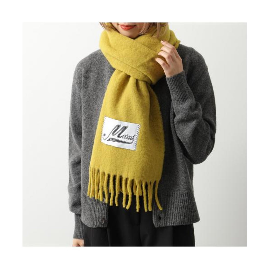 マルニ MARNI MARNI マフラー ASZC0005AA0 UTW918 フリンジ ロゴ