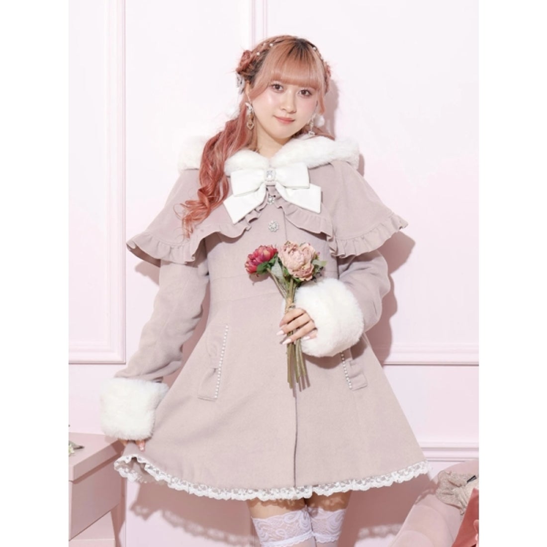 ノエミー NOEMIE ドーリーフードケープフレアコート （ピンク