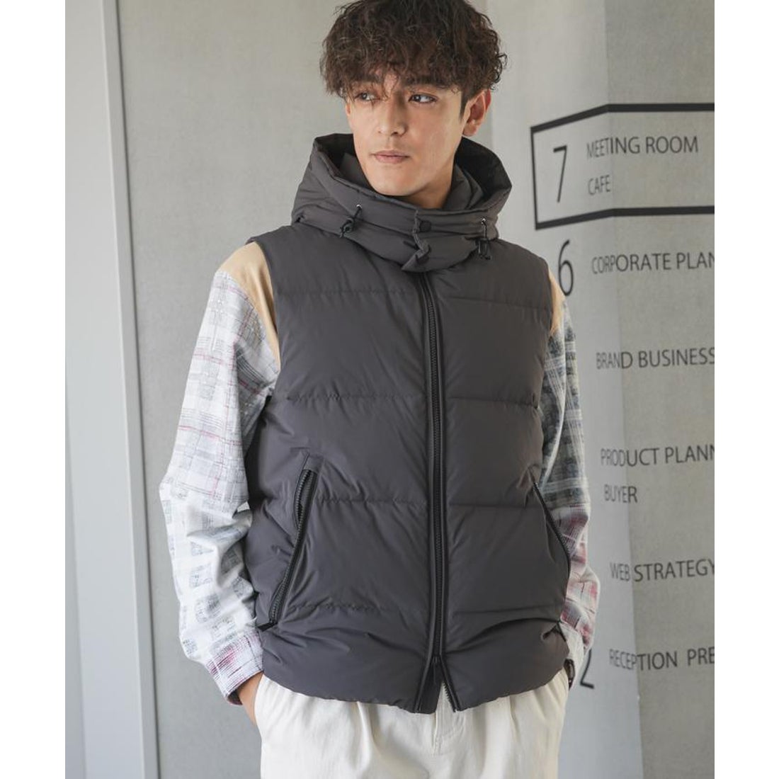 ナノ・ユニバース NANO universe 「西川ダウン(R)」フード脱着ダウン