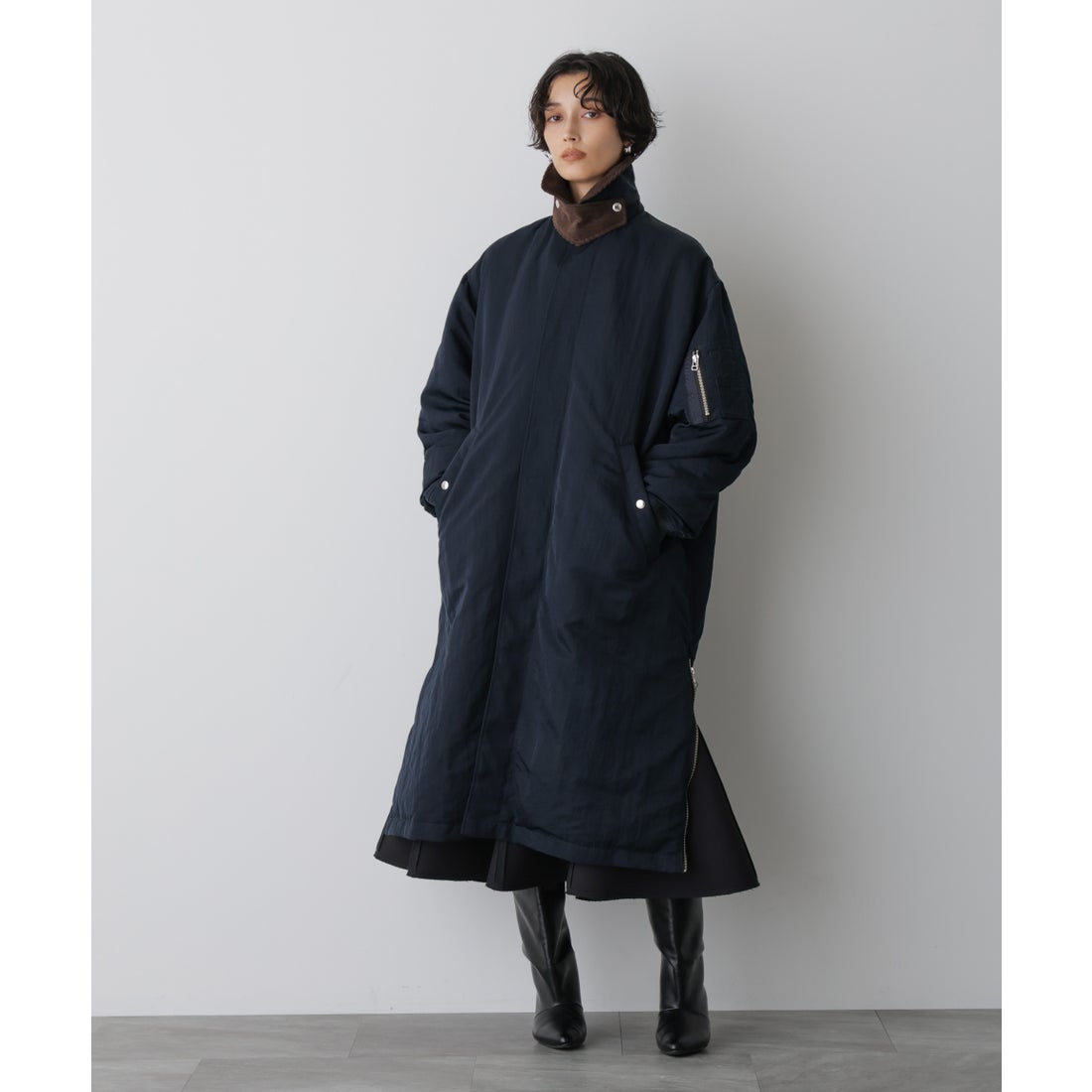 ナノ・ユニバース NANO universe 「STEVELOUR」「西川ダウン（R