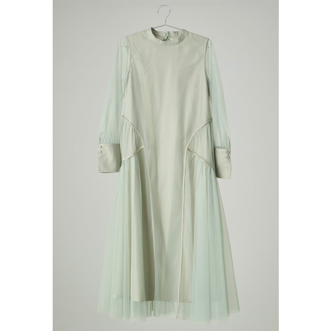 ニアナ niana チュールパイピングAラインドレス マタニティ 妊婦 結婚