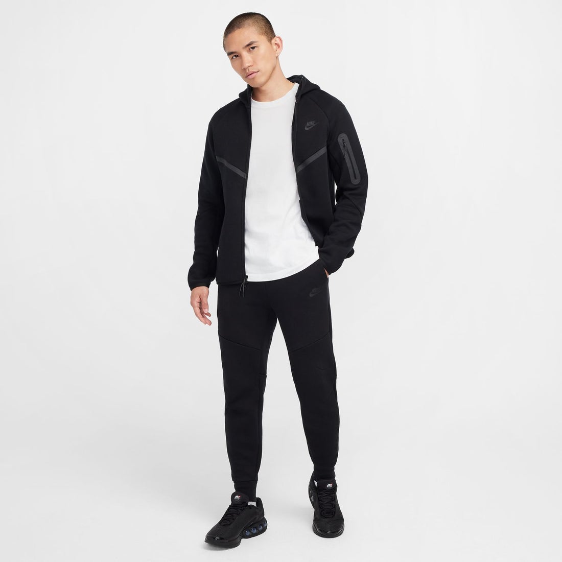 NIKE ナイキ テックフリース ジョガーパンツ(ブラック) HV0960 010