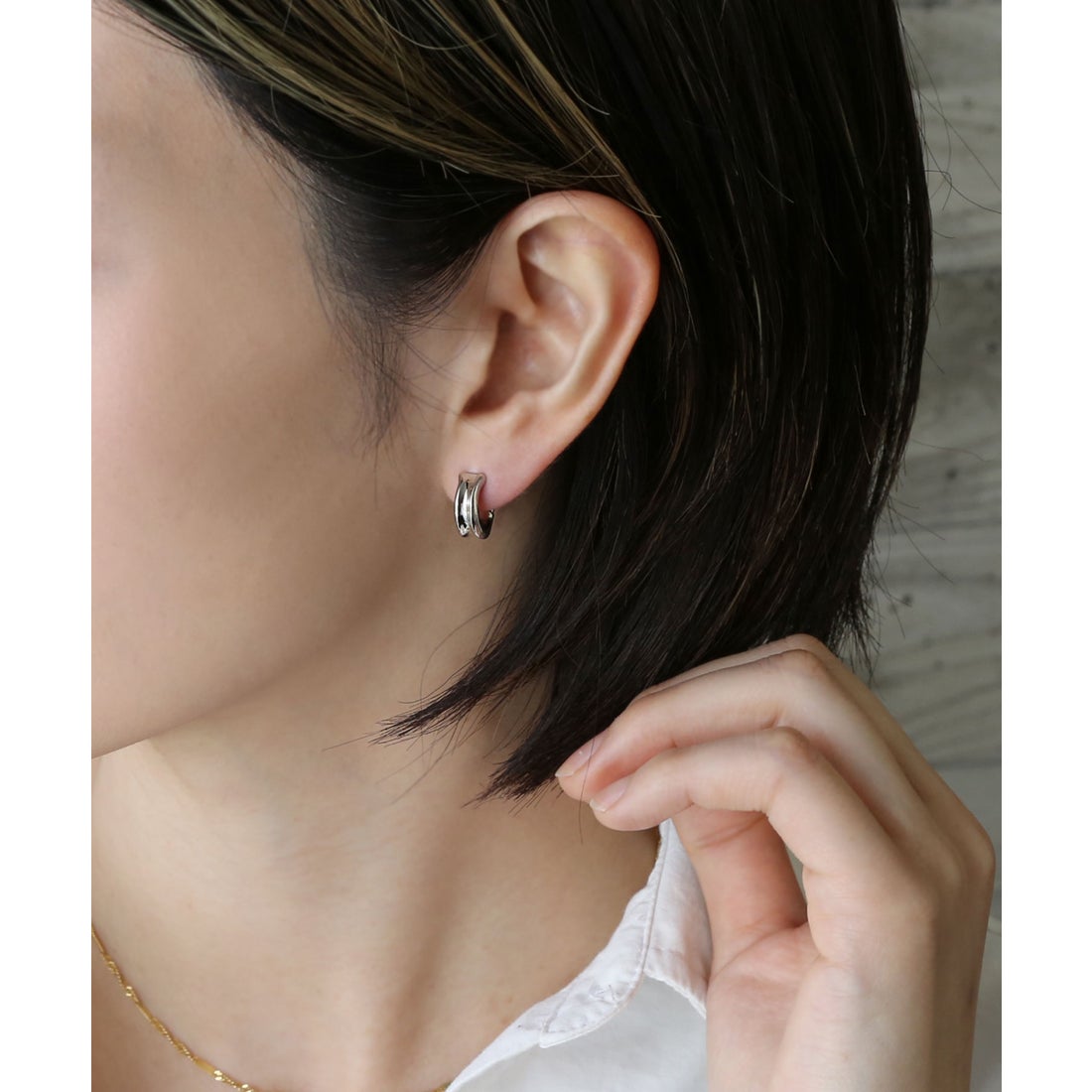 コレカラ colleca la テクスチャーフープクラッチイヤリング