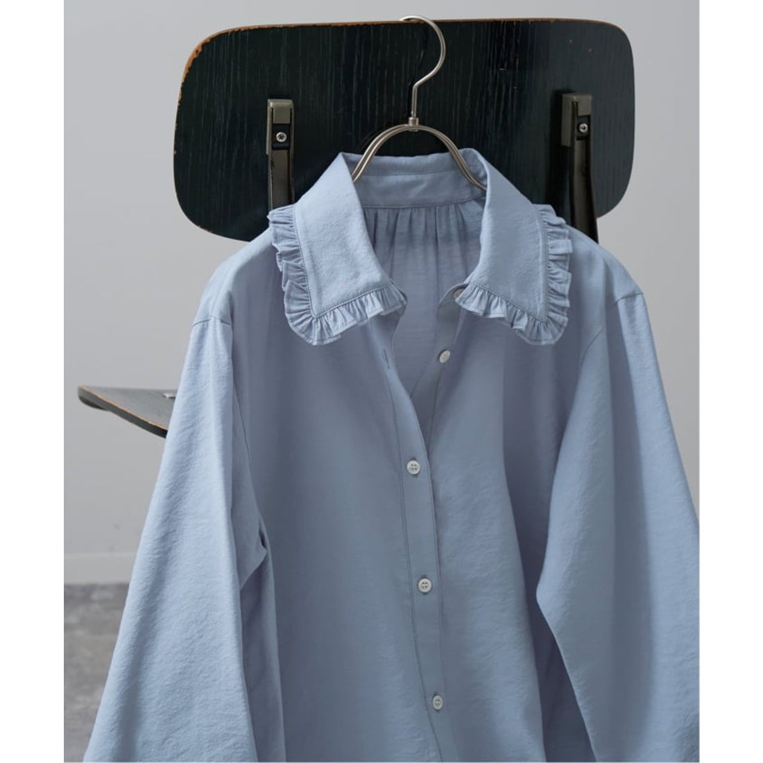 スピック＆スパン Spick & Span 《追加予約》フリルカラーブラウス