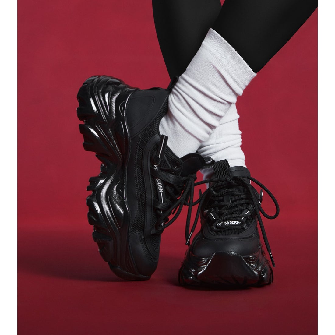 スティーブ マデン STEVE MADDEN 厚底ボリュームスニーカー （ブラック