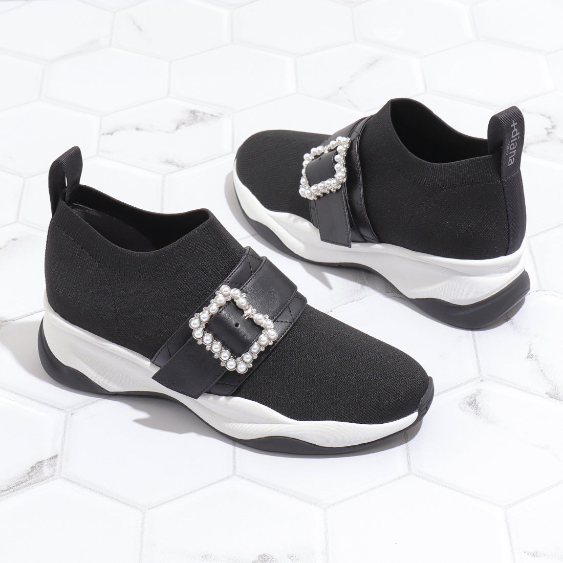 プラスダイアナ ＋diana 【撥水加工】ニットソックススニーカー （黒