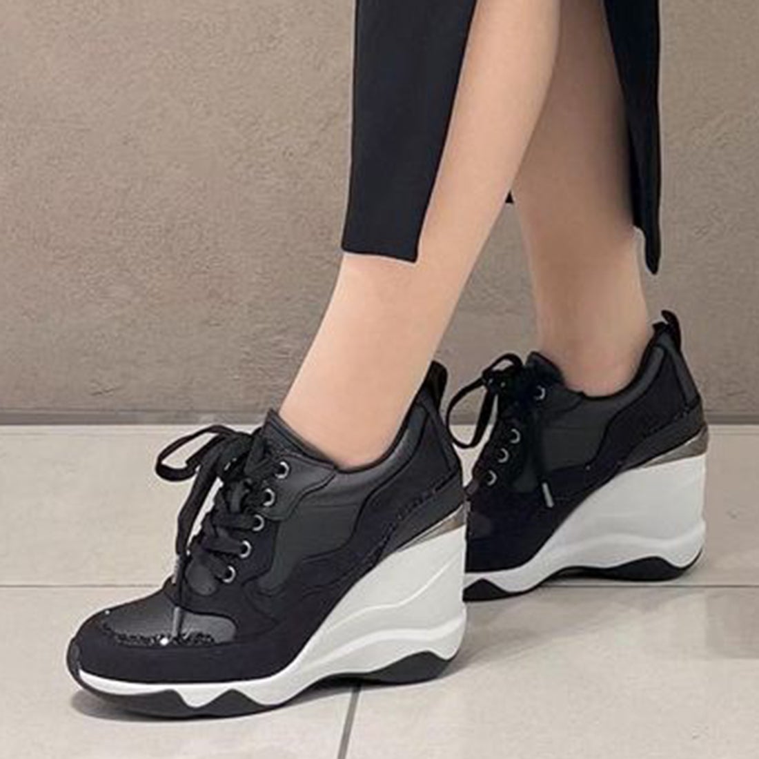 ＋diana プラスダイアナ +diana 【9cm】美脚ヒールアップスニーカー