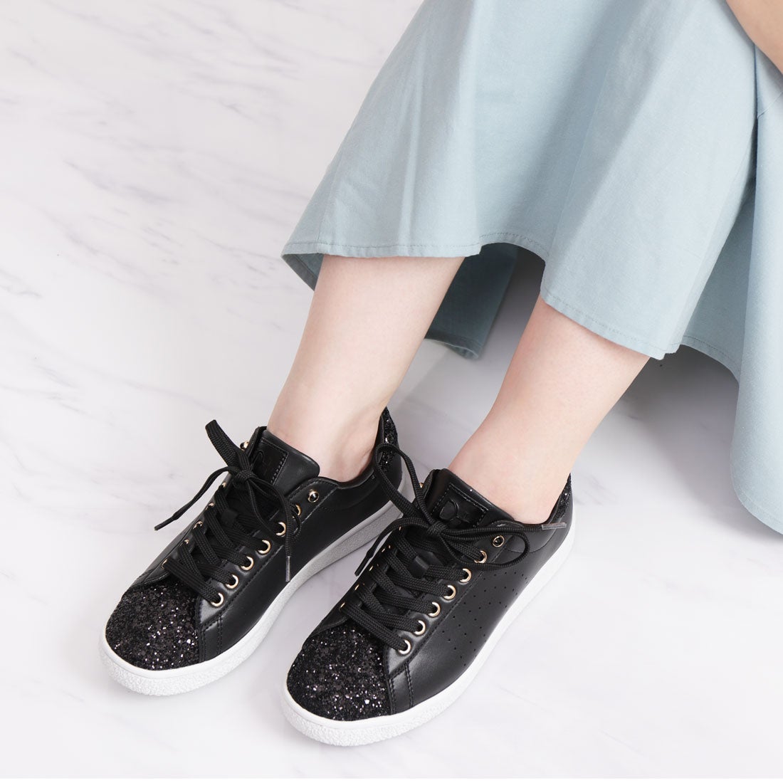 ＋diana プラスダイアナ +diana ビジュー付きグリッタースニーカー