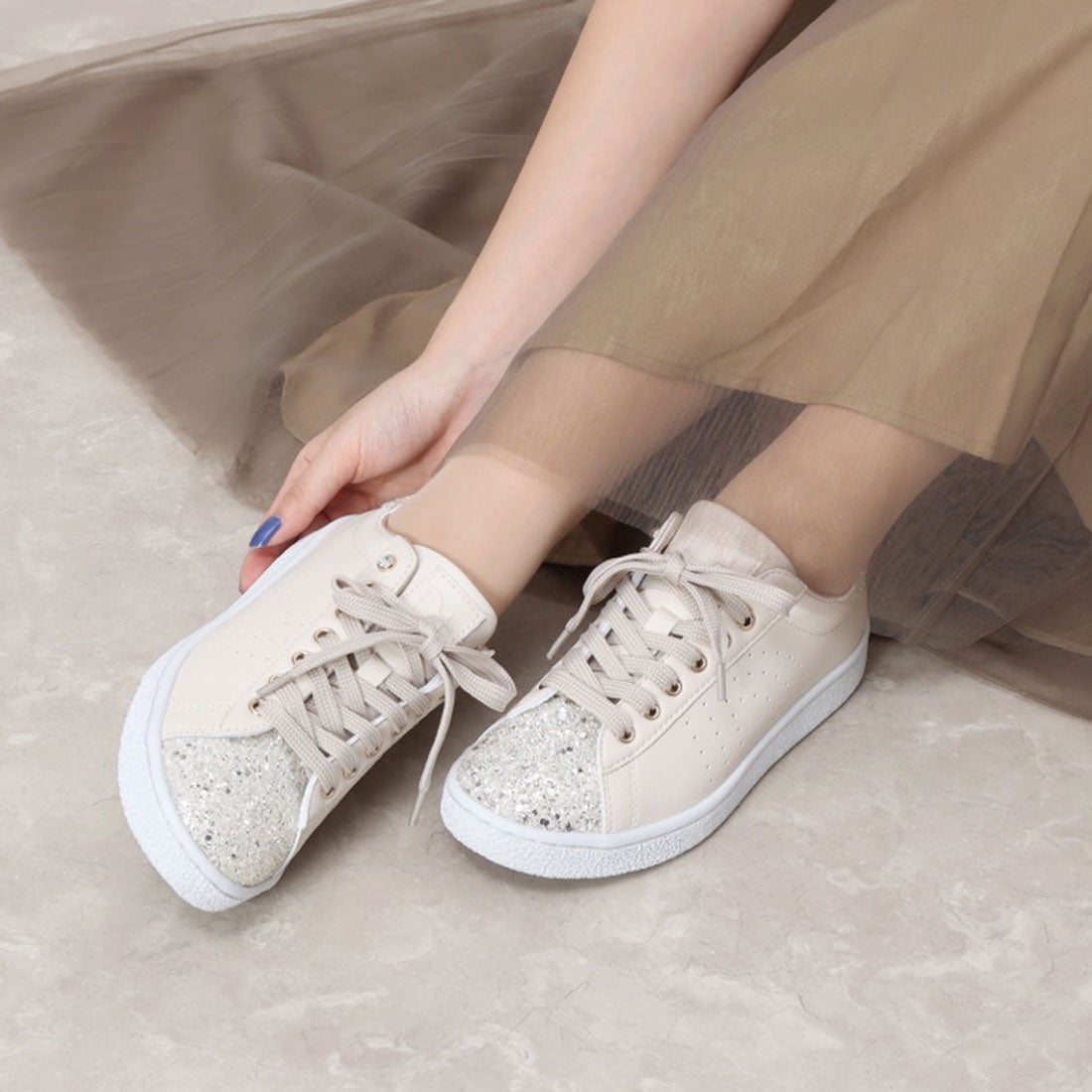 ＋diana プラスダイアナ +diana ビジュー付きグリッタースニーカー