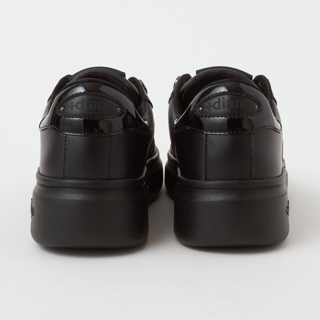 プラスダイアナ ＋diana 【軽量】サステナブルスニーカー （黒人工