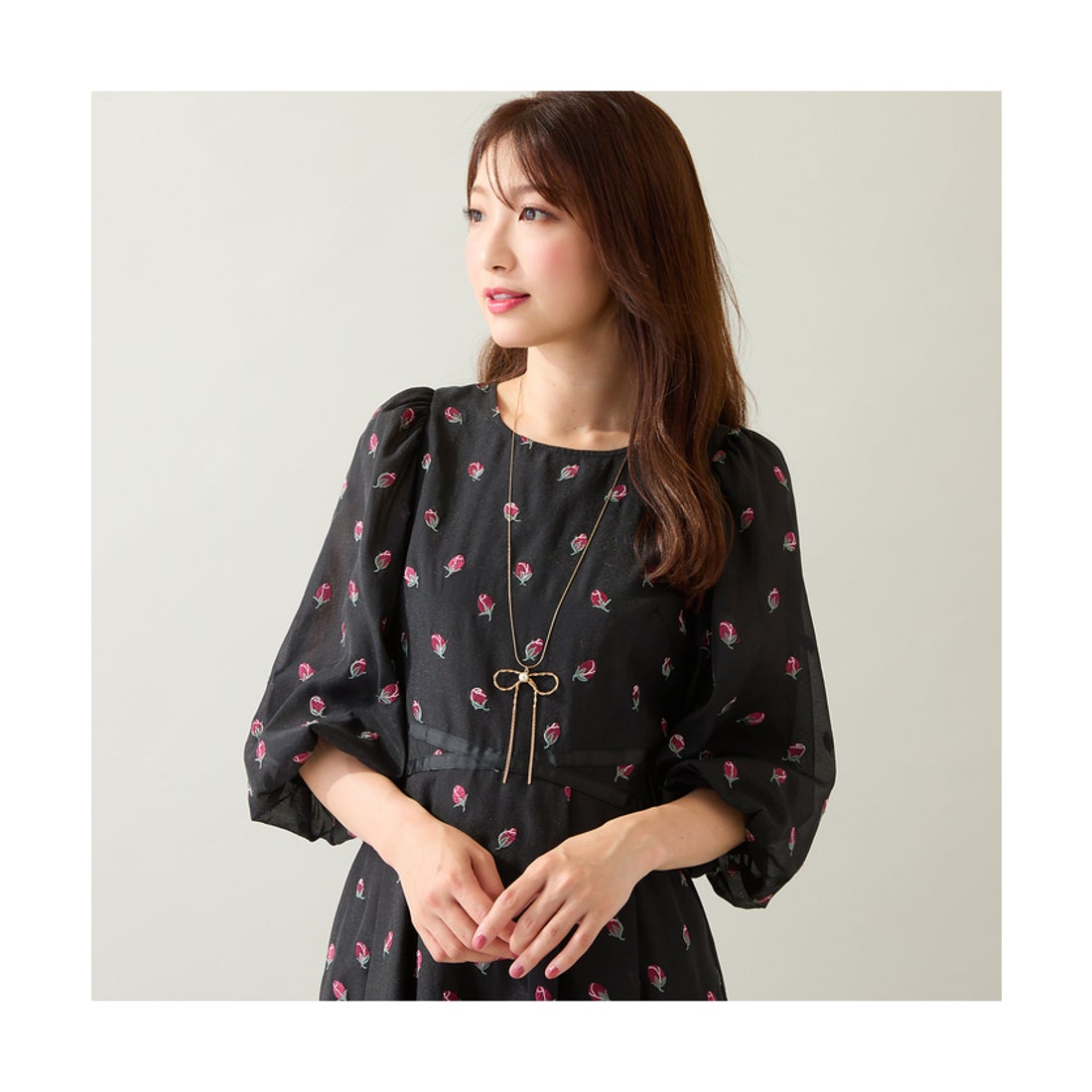 ローズティアラ RoseTiara 【美シルエット】つぼみ刺繍ワンピース