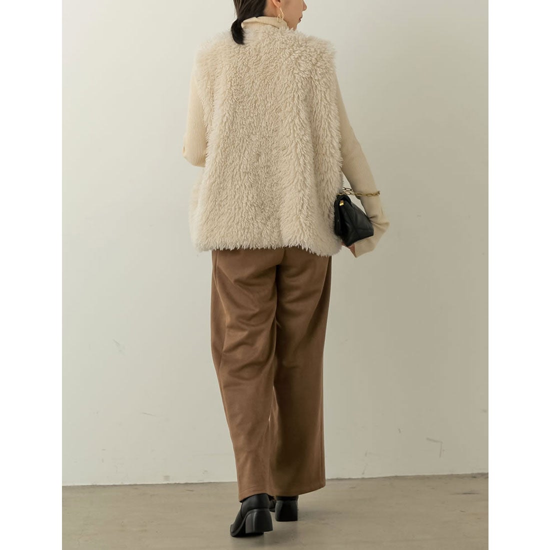 リエディ Re:EDIT チベットラムフェイクファーミドルジレ （ブラウン