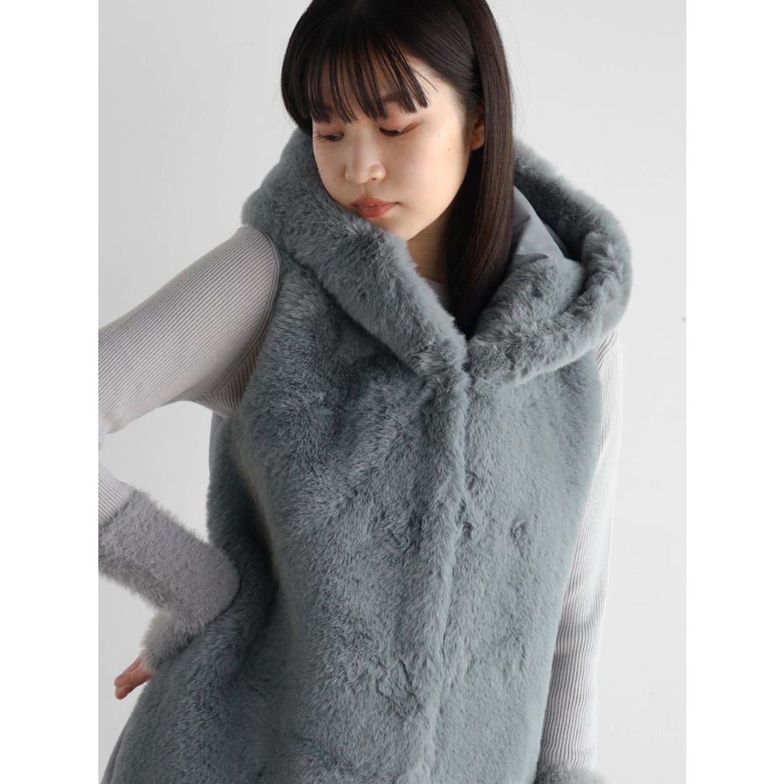 ラディエイト RADIATE フーデッドファーベスト - RADIATE limited