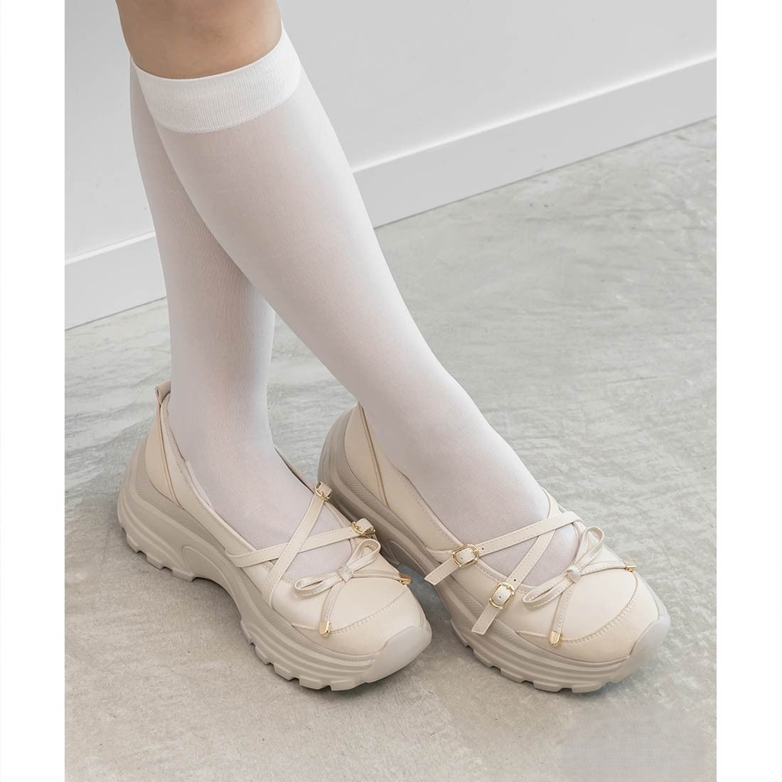 ランダ RANDAボリュームソールトゥシューズライクスニーカー （IVORY