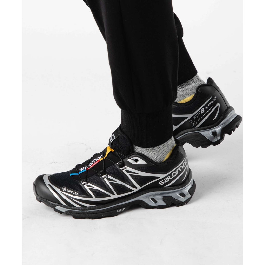 SALOMON XT-6 GTX BLACKスニーカー25CM 【公式通販】