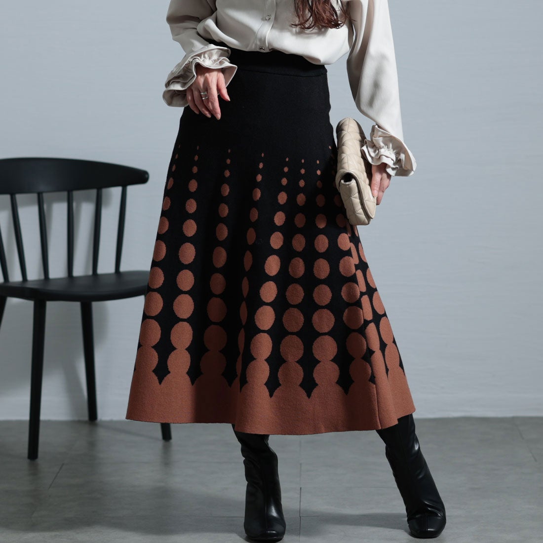 サワアラモード Sawa a la mode キャッチーなレトロ感ドット柄ニット