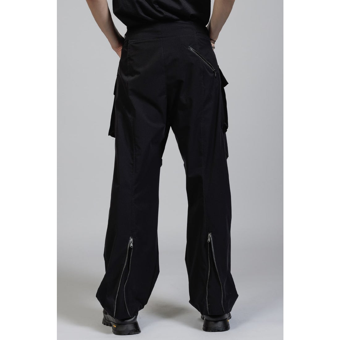 The Viridi-anne Water Repellent Stretch Cargo Pants （A-Black