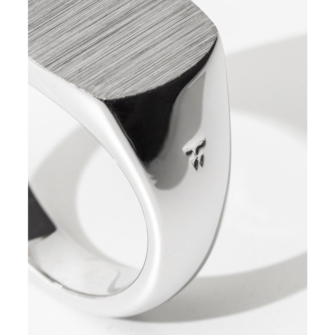 トムウッド TOM WOOD トムウッド TOM WOOD Kay Ring Satin 100568