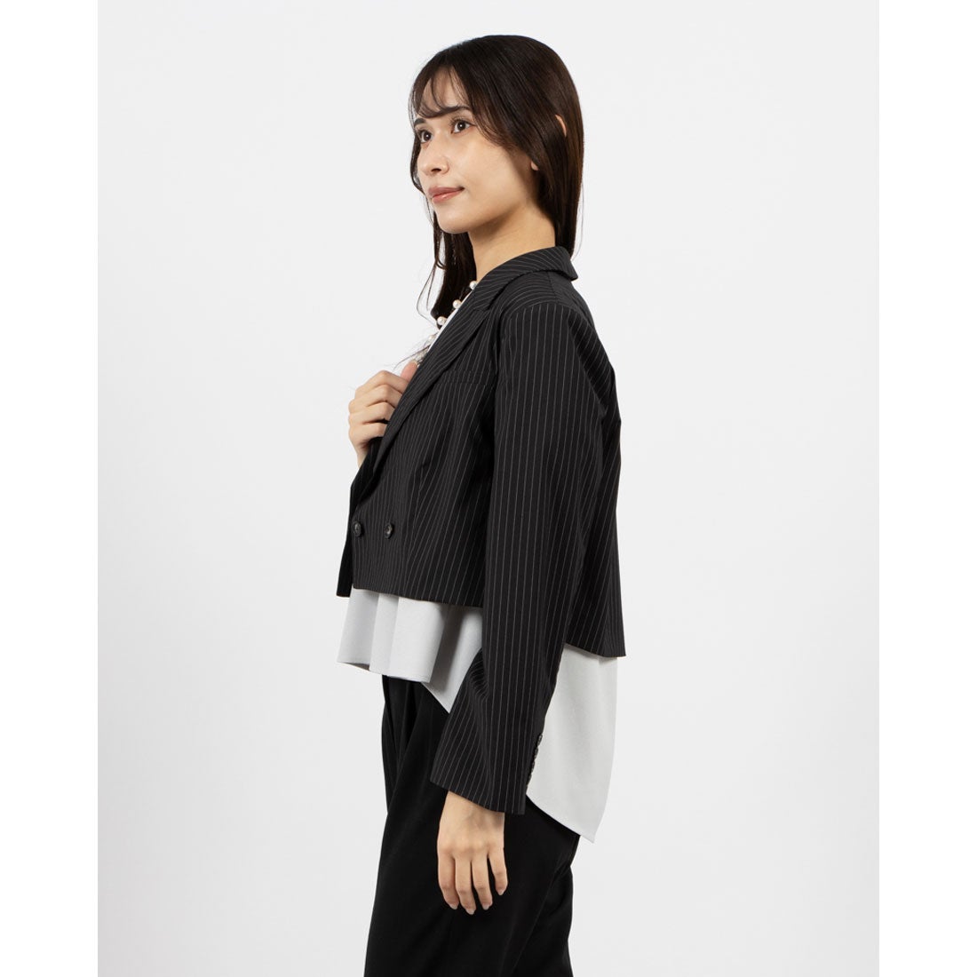 トーナル TONAL ピンストライプクロップドジャケット （グレー