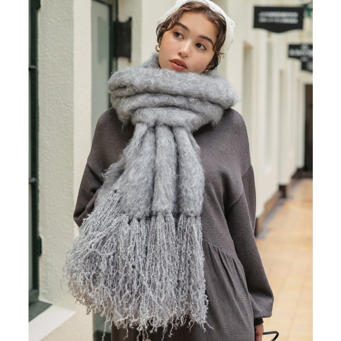 ティティベイト titivate モヘアタッチボリュームマフラー （グレー