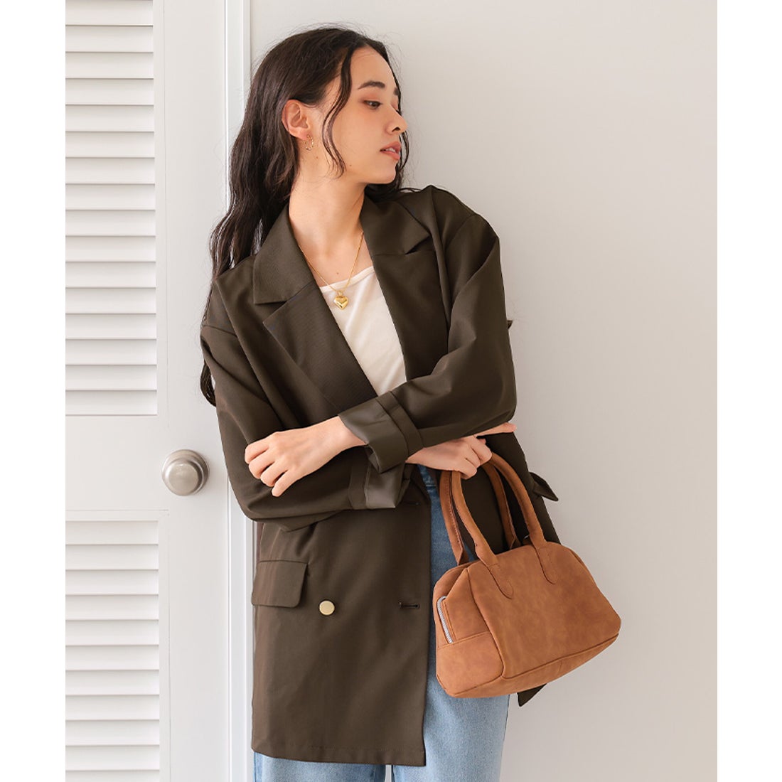 ティティベイト titivate ゴールド釦ダブルテーラードジャケット