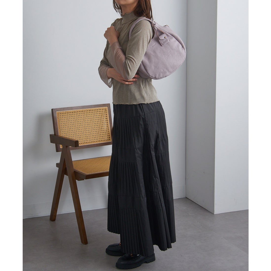 トーラ toleur カウレザードロップトート 11970 （パープル