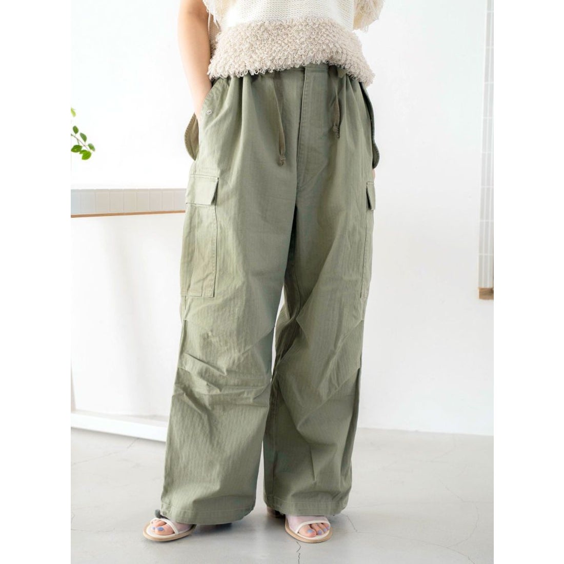 アングリッド Ungrid WAIPER別注 ミリタリーオーバーパンツ （カーキ