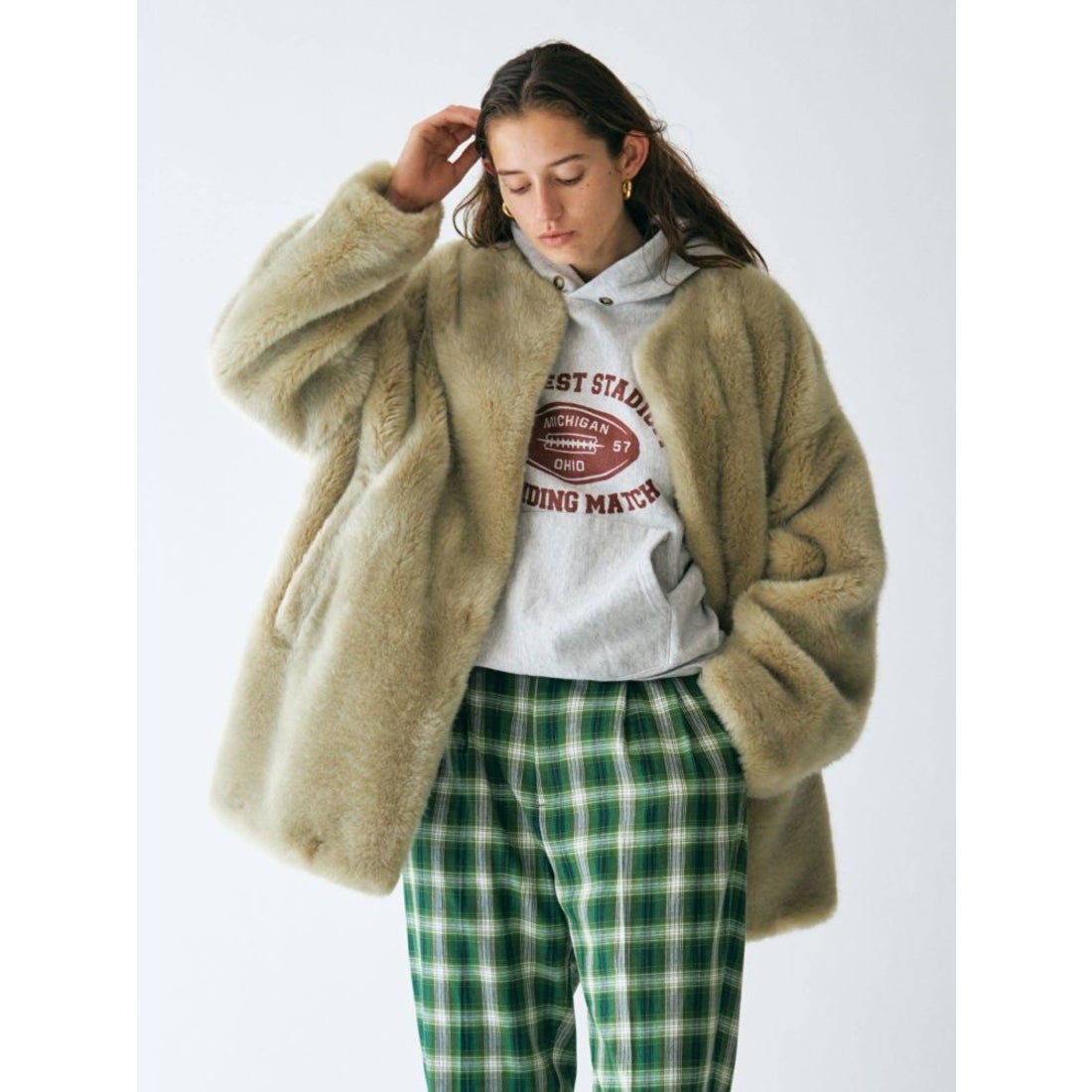 Ungrid フェイクファーコート（ライトグレー） -靴＆ファッション通販